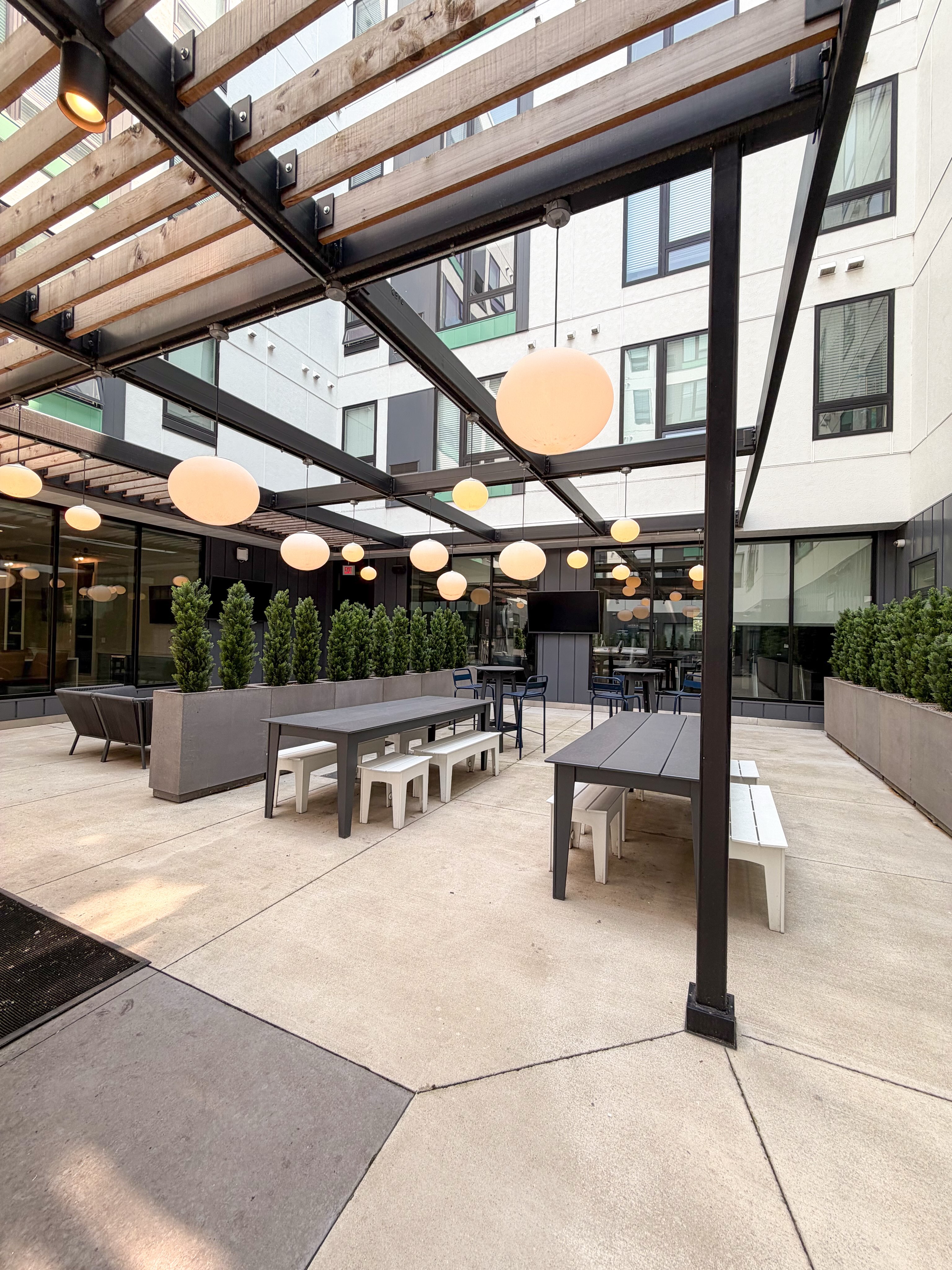 Your future home is waiting\u2026 \ud83d\udd11 \n\nA newly renovated courtyard with grill stations, a seating area to chill with your friends, plus a year-round hot tub!\n\nPLUS you could qualify for up to $2,400 in gift cards by signing a lease within 48 hours! \u23f0 \n\nCall us or schedule your tour for your next steps to secure your waived fees & gift card special! \ud83d\udcb5